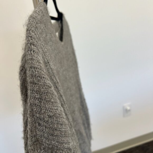 Madewell Grey Sweater -‎ Size Medium - Picture 3 of 5